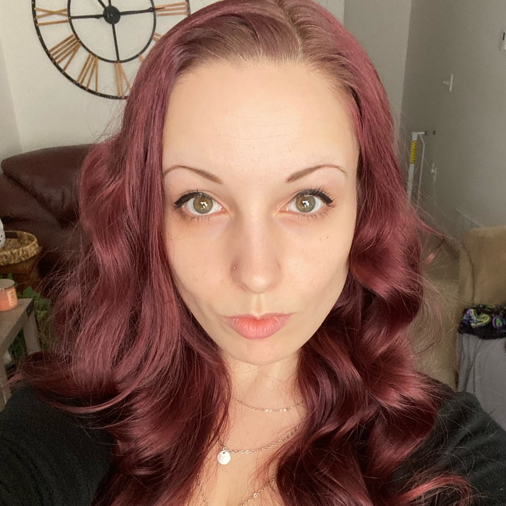 Meet your Posher, Shelbi